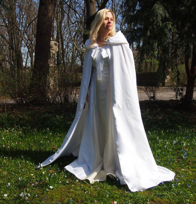 Cape pour mariage, mariée image 2