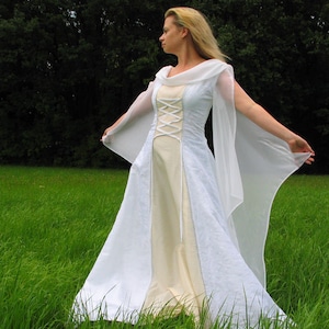 Moyen Age Fantasy Robe de mariee Seigneur des Anneaux Robe de mariee historique soie Etsy France
