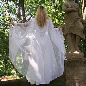 Historical Middle Ages wedding dress wedding dress image 3