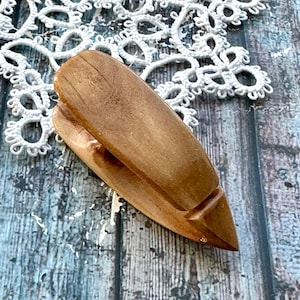 Wooden Tatting Shuttle with metal hook handmade curved navette tatting tool tatted lace