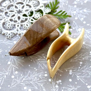 Wooden Tatting Shuttle with metal hook handmade curved navette tatting tool tatted lace