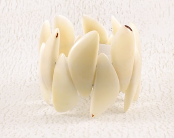 Ivory White Bracelet made of Tagua Nut from the Amazon Rainforest - Off-White Bangle for Mom - Gift Ideas for Christmas and Back to School