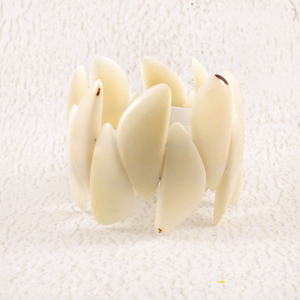 Ivory White Bracelet made of Tagua Nut from the Amazon Rainforest - Off-White Bangle for Mom - Gift Ideas for Christmas and Back to School