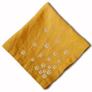 Embroidered Linen Dinner Napkins: Floral Daisies, 100% Pure Linen