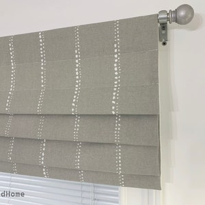 Tenda Romana Finta. Tenda Romana Piatto. Tenda Romana Finta. Tenda Finta Tenda Romana Finta Tenda Grigio Talpa, Cove Bianco Striato Colore Neutro