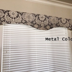 EXTRA wide Scalloped Valance. Size up to 109&#39;Wide. Sliding door valance. Fully lined Scalloped Valance. Farmhouse valance. Gray Valance