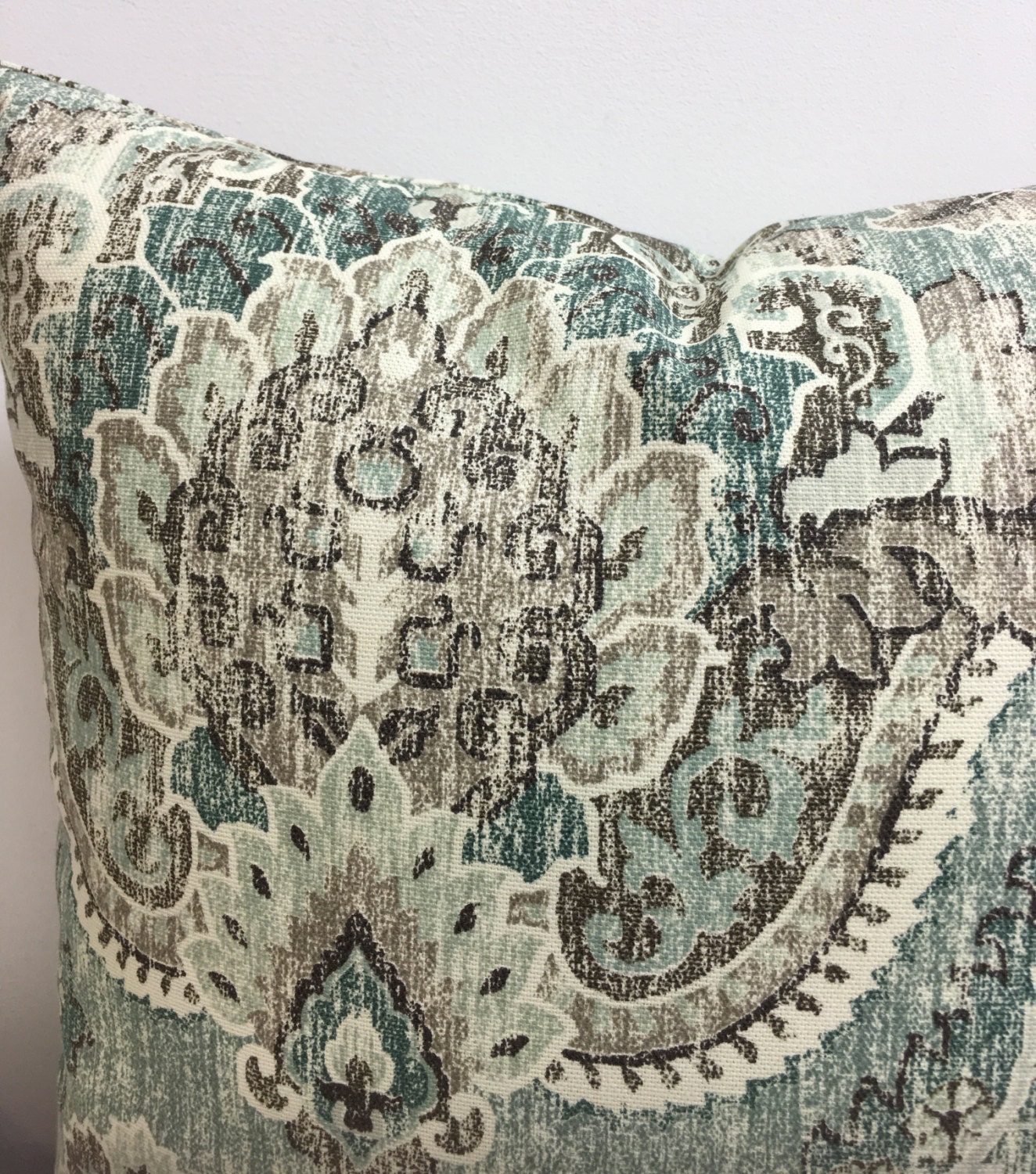 26 x 26 pillow cover Paisley pillow cover Zipper Closure P Etsy