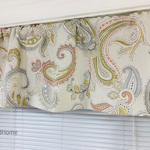 Mantovana foderata 50 W x 14 L Questa mantovana Paisley di Robert Allen arrossisce di rosa pesca mantovana verde mantovana per il bagno mantovana per finestra una mantovana
