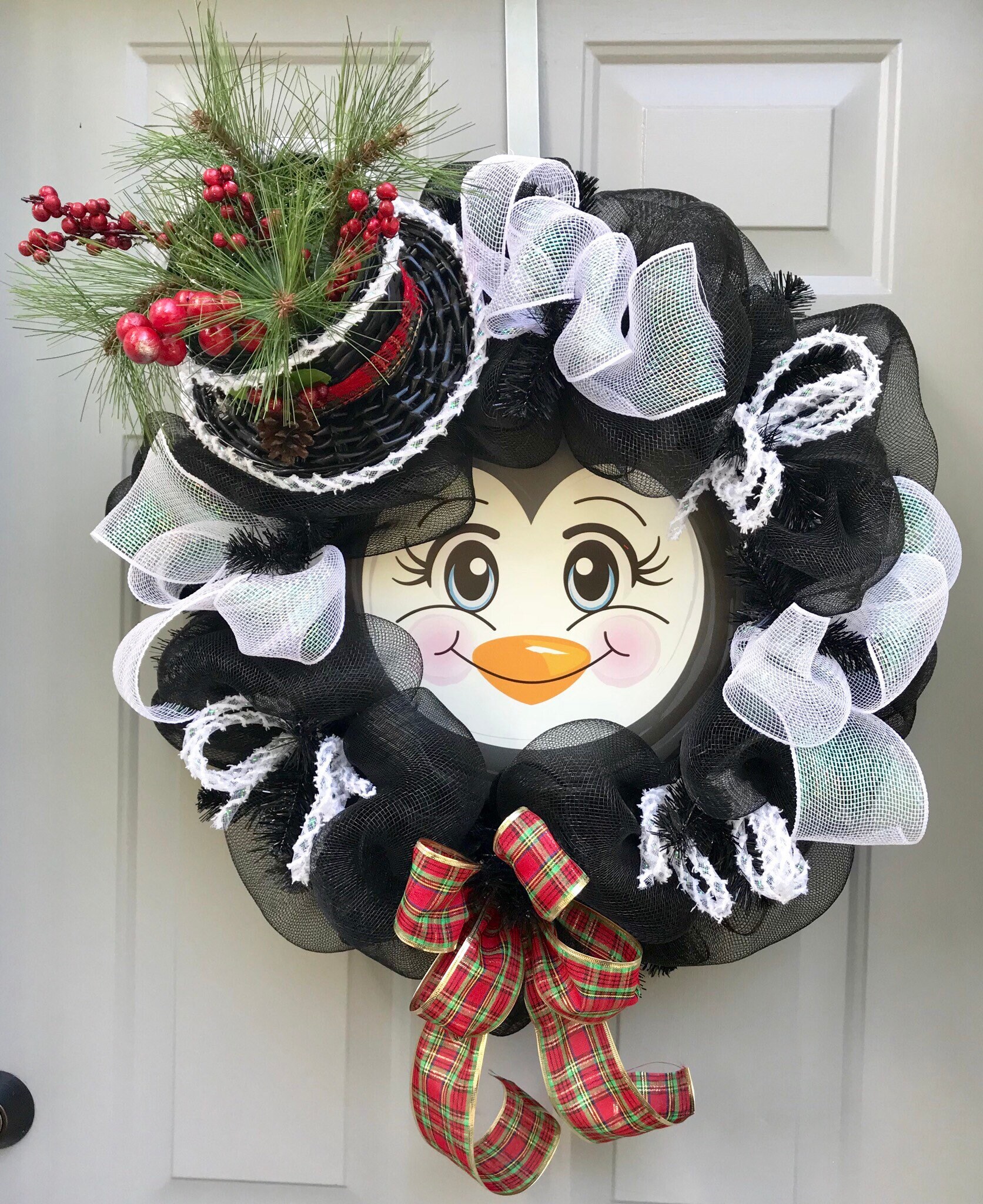 Penguin Christmas Wreath 