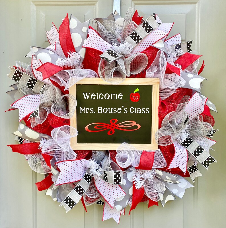 Custom School Wreath With Chalkboard Teacher Sign Teacher Etsy