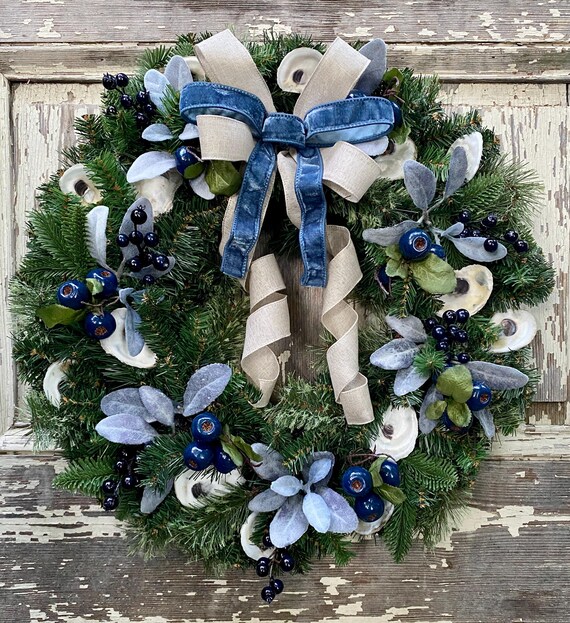 Oyster Evergreen Wreath With Lambs Ear, Natural Shell Holiday