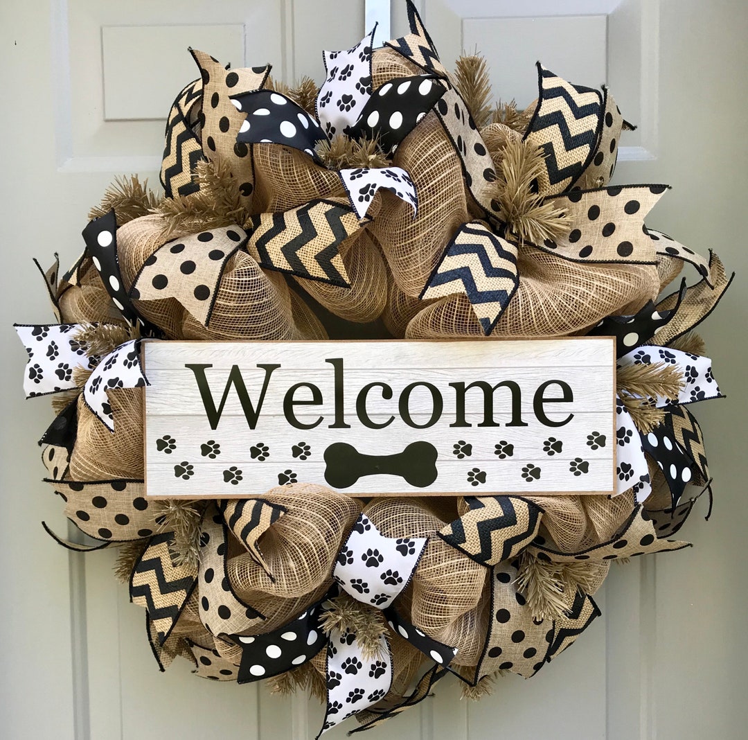 Dog Wreath, Pet Wreath, Paw Print Wreath, Black Brown Wreath