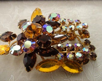Multi Dimensional Floral Brooch Topaz and Amber Rhinestones 1950s unmarked