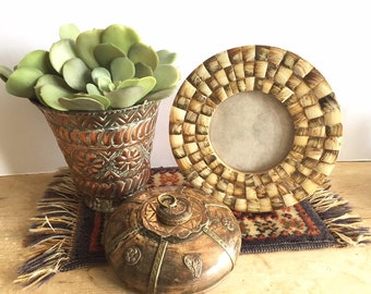 Vintage BOHO Round Photo Frame Bone MOSAIC Frame Freestanding Chunky Wooden Frame Vintage Asian India 7" Handmade Vintage Neutral Decor GIFT