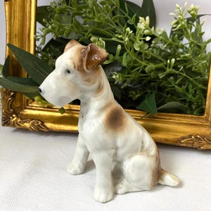 ワイヤーフォックステリア　陶器　置物 陶器製 犬置物 ワイヤーフォックステリア トライカラー 新品