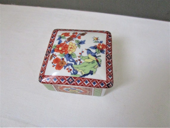 中國美術 001052☆七宝焼 香合 景泰藍 小物入れ 中国 花 蝶 真鍮