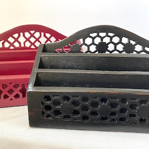Estante para cartas de madera tallado a mano y pintado, organizador de papel, decoración asiática, accesorio de escritorio, caja de almacenamiento para cocina, pasillo o entrada, regalo de decoración del hogar boho
