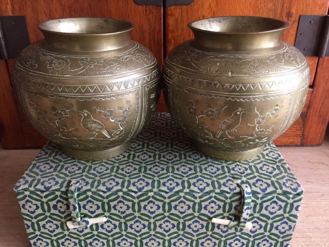 Pair Heavy Vintage CHINESE BRASS Vases Engraved & Signed Mantle/ Boho