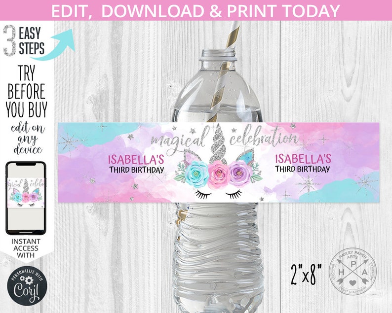 K&ouml;nnte beinhalten: Ein bedruckbares Wasserflaschenetikett mit einem Einhorn-Design. Das Etikett ist rosa, blau und silber mit Glitzerakzenten. Der Text auf dem Etikett lautet "magische Feier" und "Isabellinas dritter Geburtstag". Das Etikett ist 2 Zoll mal 8 Zoll gro&szlig;.
