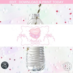 Rosa Kuchen Schleife Wasserflasche Wasserflasche Mädchen Geburtstag Mädchen Pariser wunderliches französisches Etikett Bonjour Party. Bearbeitbar bedruckbar. 271HPA 19 A