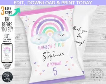 Op de afbeelding: Een paarse en roze chipzak met een regenboog- en wolkenontwerp. De tekst "Rainbow of Fun" staat op de zak gedrukt, samen met de naam "Stephanie" en het nummer "5". De achterkant van de zak zegt "Bedankt voor je komst!"