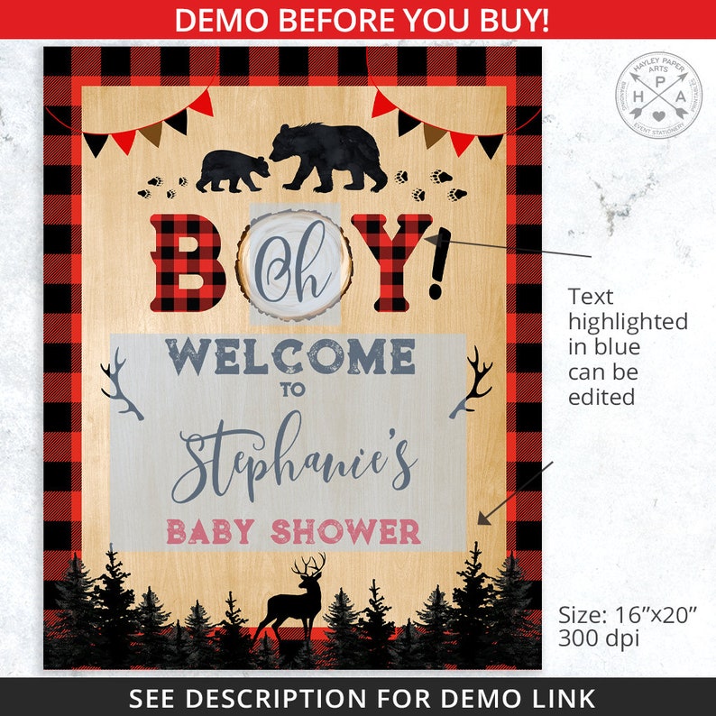 Puede incluir: Un fondo de cuadros rojos y negros con un letrero de madera que dice "&iexcl;Oh Boy! Bienvenida a la Baby Shower de Stephanie". El letrero est&aacute; decorado con osos, un ciervo y una escena de bosque. El texto "&iexcl;Oh Boy!" est&aacute; en una fuente de cuadros rojos y negros.