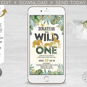 Puede incluir: Una invitación digital para una fiesta de primer cumpleaños con temática de la selva. La invitación presenta un esquema de color verde y dorado con un fondo de estampado de cebra. El texto dice "Jonathan is a Wild One" con siluetas de jirafa, león y mono. La invitación también incluye la fecha, hora y lugar de la fiesta.