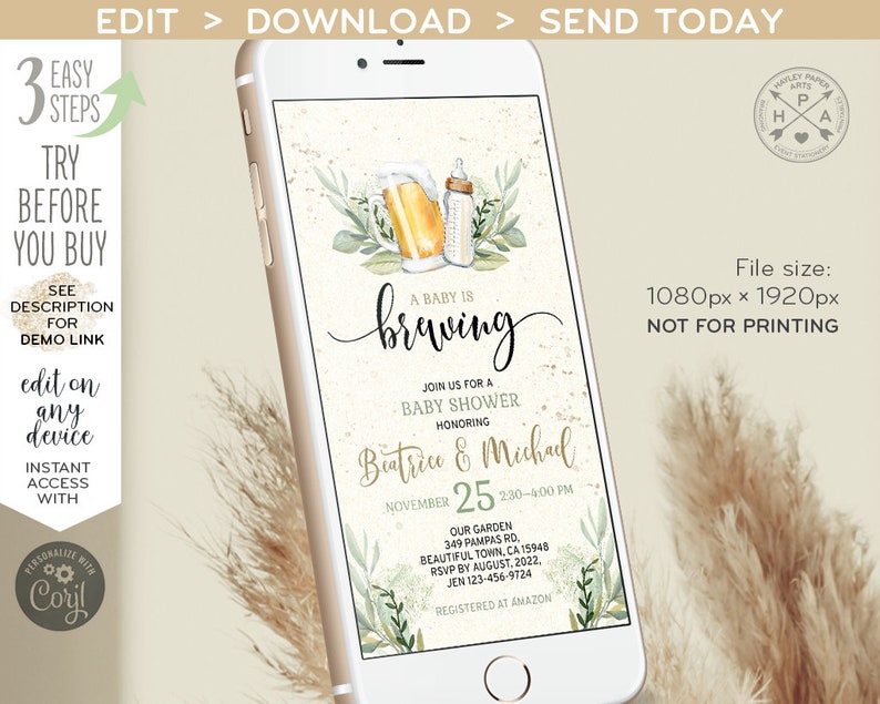 Pu&ograve; includere: Un invito digitale per una baby shower con una boccia di birra e un biberon su uno sfondo floreale verde e bianco. Il testo recita "Un bambino sta per nascere. Unisciti a noi per una baby shower in onore di Beatrice & Michael. 25 novembre, dalle 14:30 alle 16:00. Il nostro giardino, 349 Pampas Rd, Beautiful Town, CA 15948. RSVP entro agosto 2022, Jen 123-456-9724. Registrato su Amazon."