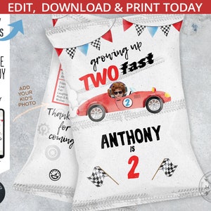 Saco de duas batatas fritas de aniversário de carro de corrida vintage rápido, segundo aniversário, carro de corrida, foto infantil, lembrancinha de festa com bolsa de batatas fritas. Editável para impressão. 211HPA 30 B