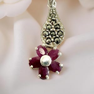 Vintage Ruby Flower Pendant Sterling Silver Necklace 925 Italy - 90s Estate Necklace