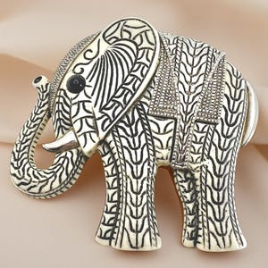 Vintage Elephant Brooch: Silver & Black Boho Animal Pin
