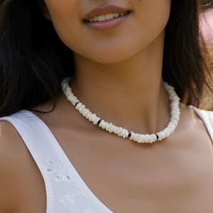 Vintage 1970s White Shell Chip Necklace Black Beads Brass Clasp 18 Inch