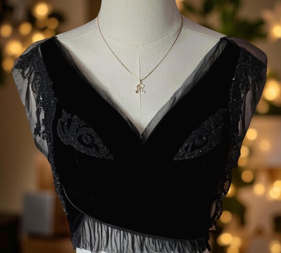 14K Gold Cursive M Initial Necklace Italian Chain… - image 5