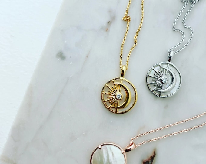 Moon, Sun and Star Circle Necklace, Moon Sun Star Disc Necklace, Mother of Pearl Necklace, Celestial Necklace, Full Moon Necklace, Jushshop