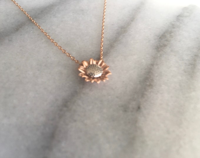 Gold Sunflower Pendant Necklace, Rose Gold Sunflower Necklace, Delicate Sunflower Pendant Necklace, Bohemian Style Sunflower