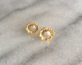 Gold Sunflower Earrings, Sun Flower Earrings, Sunflower Stud Earrings, Custom Flower Earrings, Birthday Gift, Minimalist Flower Earrings