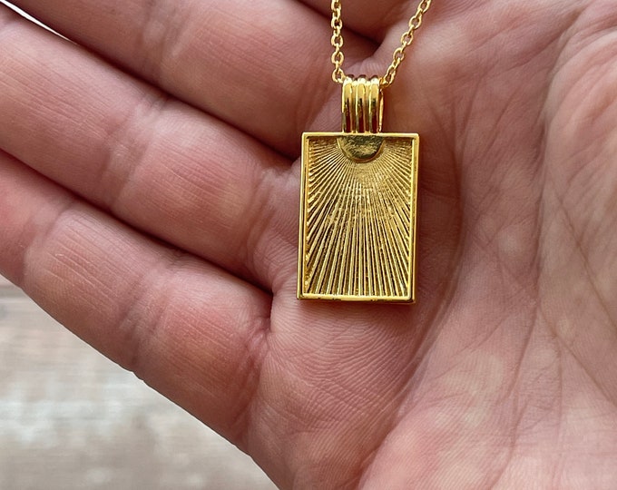Fluted Sun Medallion Rectangle Pendant Chain Necklace, 18K Gold Plated, Rectangular Pendant, Celestial Charm Necklace, Sunbeam, Layering