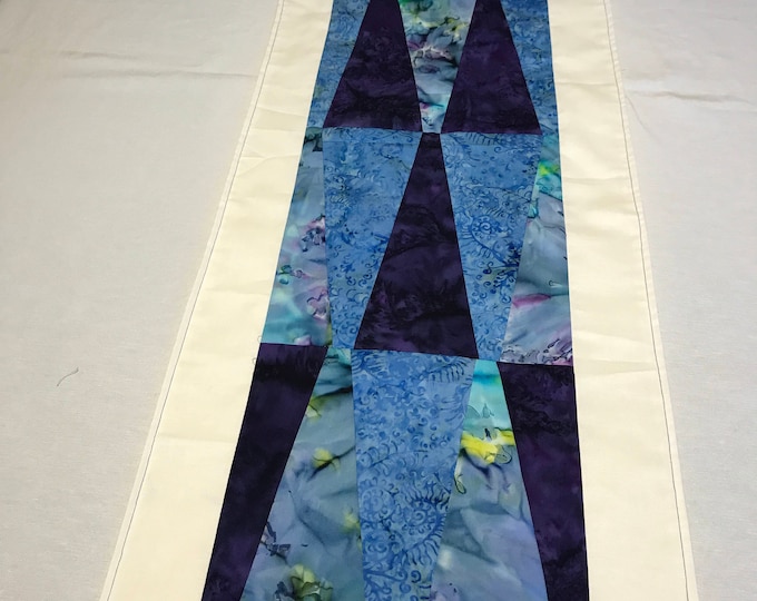 Purple Table Runner, Purple Table Decor, Purple Batik Fabric, Geometric Table Runner, Modern Table Runner, Housewarming Gifts, Wedding Gifts