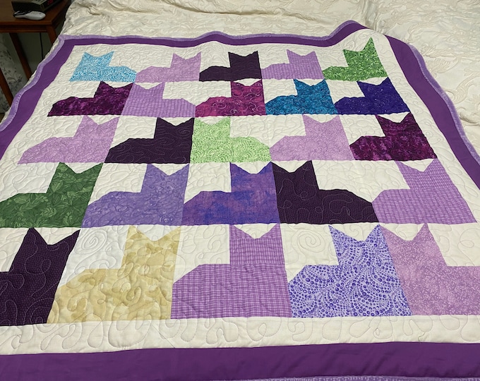 Small Cat Quilt, Lap Quilt, Cat Lover Gift, Small Quilts, Small Crib Quilt, Toddler Bedding, Colorful Print, Cats Meow, Handmade Quilt