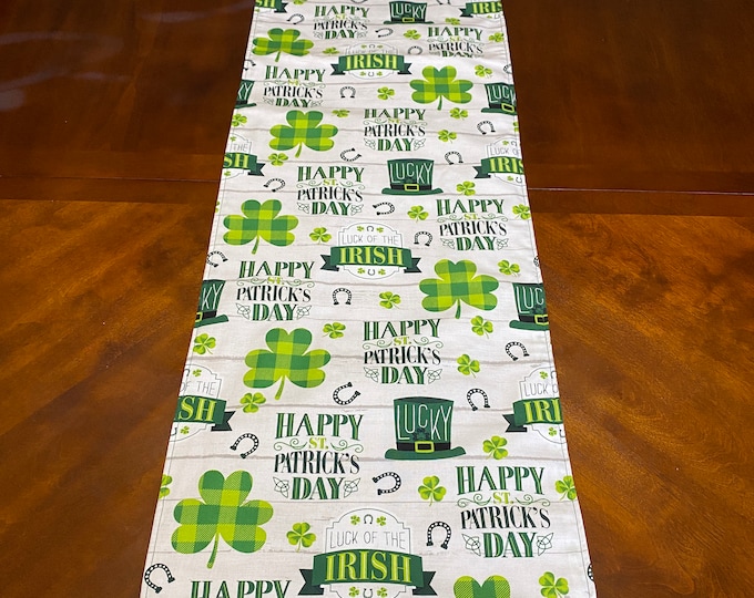 St Patricks Day Decor, Shamrock Decor, St Patricks Day Table Runner,  Reversible Table Runner, St Patricks Runner, Shamrock Runner