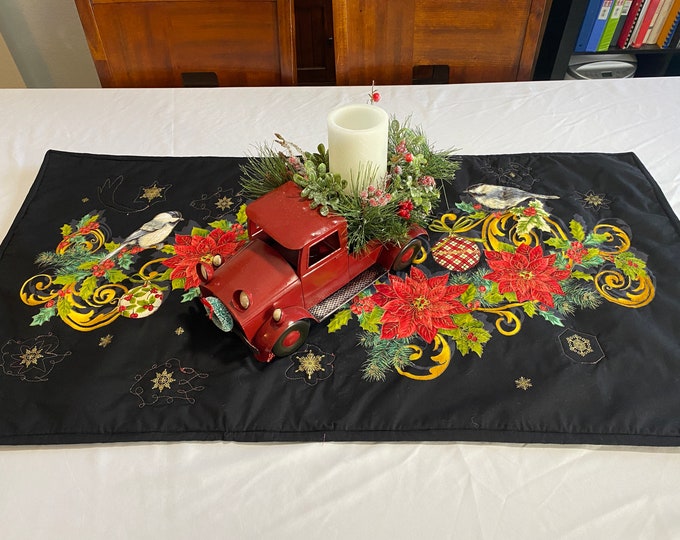 Winter Table Runner, Christmas Table Runner, Christmas Table Runner Quilted, Quilted Winter Table Runner, Winter Table Topper, Table Cover