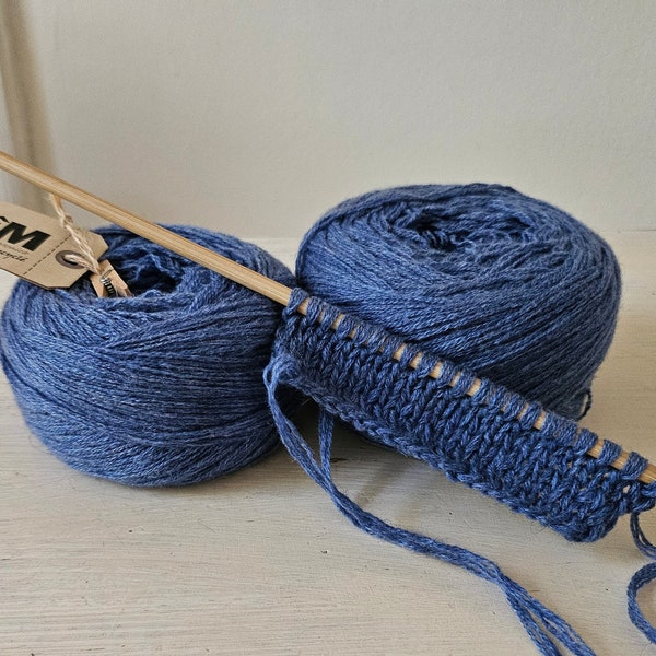 Pelote de laine 100% cachemire bleu denim