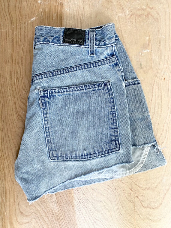 1990s Levi’s silvertab cutoff shorts