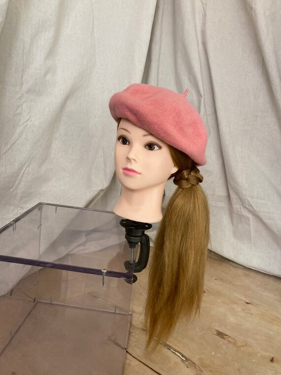 Wool pink beret