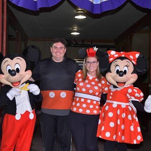 Women&#39;s Minnie Inspired Short Sleeve Shirt