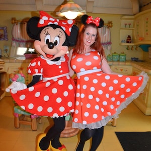 Women&#39;s Minnie Inspired Skater Dress