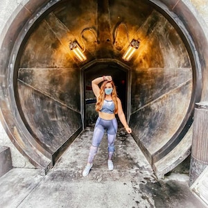 Women&#39;s Steel Bounty Hunter   Inspired Crop Top