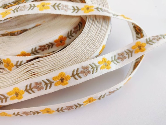 1 cm Embroidered mini yellow flower lace trim, jacquard woven ribbon, sewing ribbon.