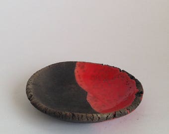 Coupelle en raku, noire et rouge - Mini coupelle déco en raku - Petit plat raku