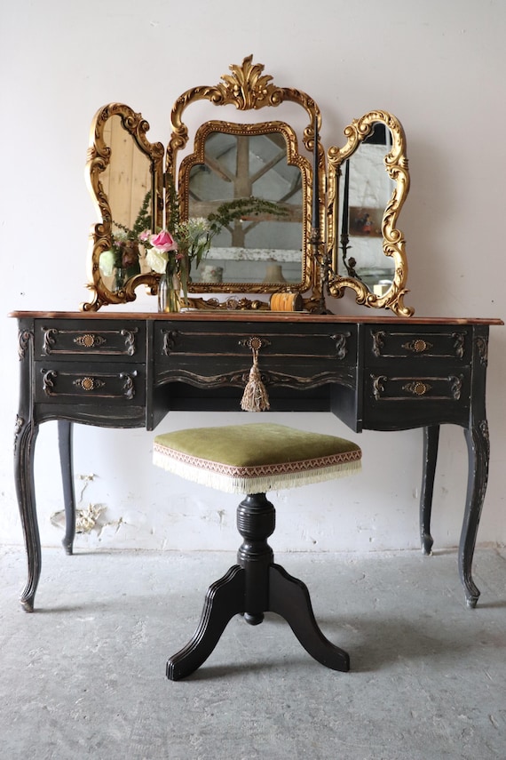 Vintage Olive Velour Dressing Table Stool - Adjustable Height, Black Tripod Base